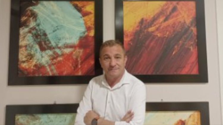 Psikolog Murat Abaoğlu’nun Kaleminden: “Geçmişi Geride Bırakmak, Geleceğe Sarılmak”