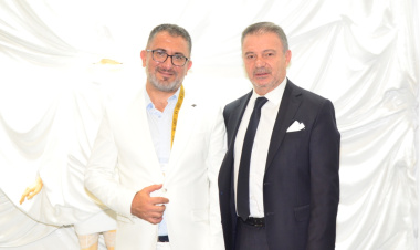 İJS DE HEYKELLERİ İLE GÜNDEM OLAN STAND