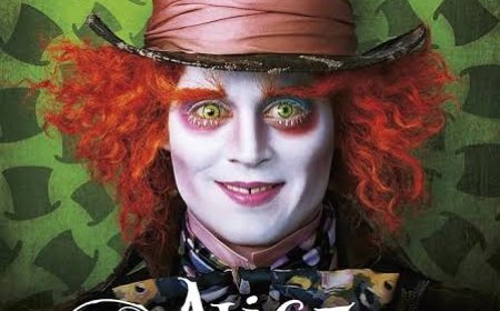 Lewis Carroll Efsanesi : Alice Harikalar Diyarında