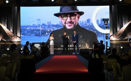Kenan Keloğlu’na “Yılın Prodüksiyon ve Oyuncu Koçluğu” Ödülü